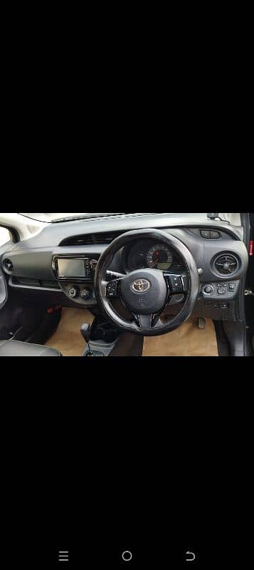 Toyota Vitz 2018 4