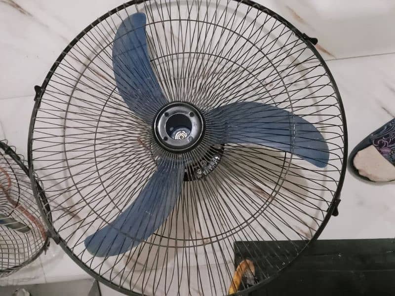 12 v fan 1