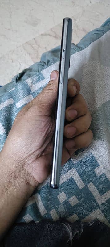 one plus 8t 4