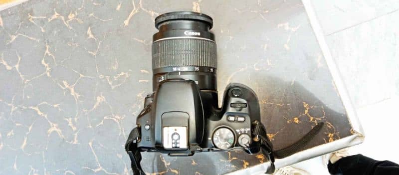 canon 200D 2