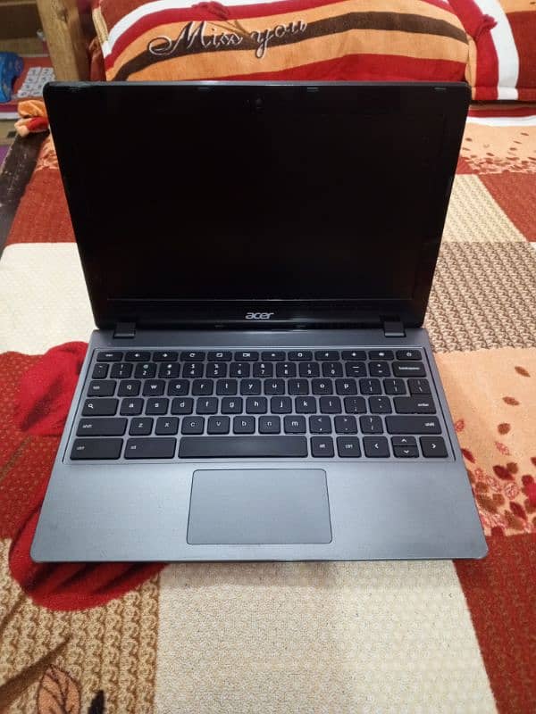 acer Chromebook c740 4/128 new condition original acer charger 6