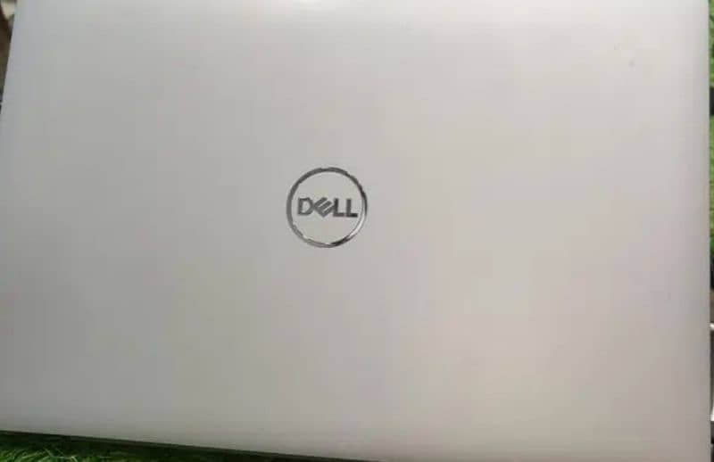 Dell lattitude i5 - 10th gn touch HQ processor 12