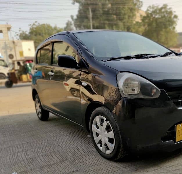 Daihatsu Mira 2011 1