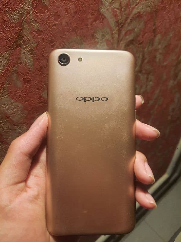 Oppo A83 0