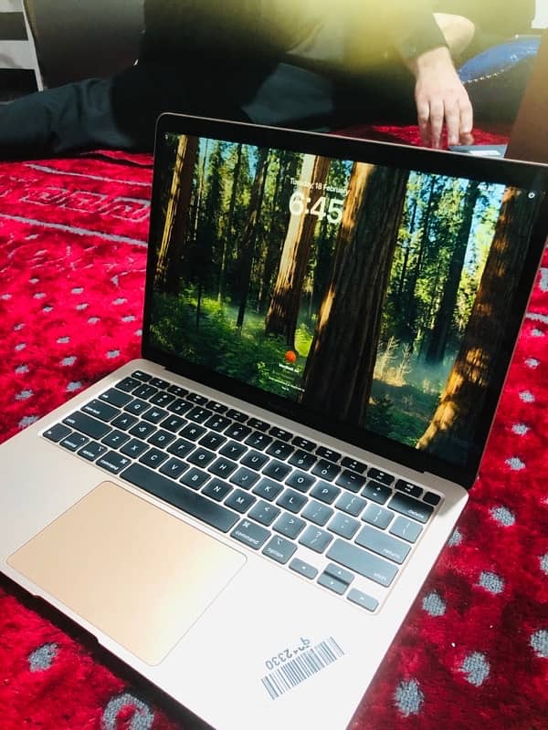 Apple Macbook Air 2020 13inch core i5 8gb 500gb ssd 1