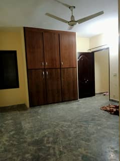 Room for rent in psic society near lums dha lhr