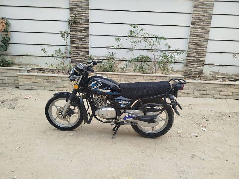 Suzuki GS SE 150 MODEL 2022 Karachi number 6