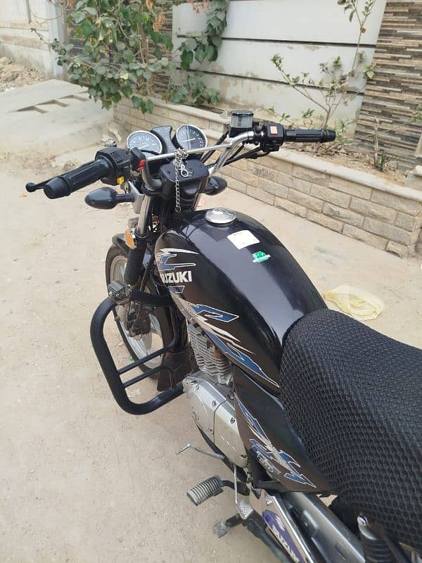 Suzuki GS SE 150 MODEL 2022 Karachi number 8