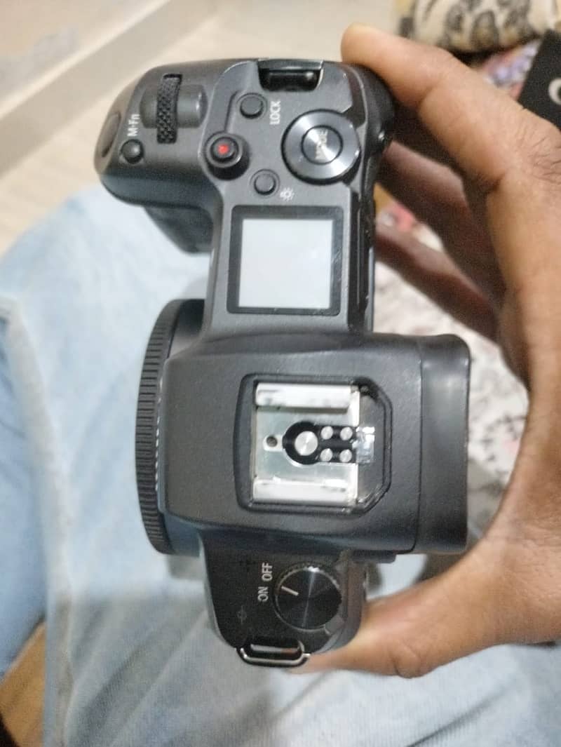 Assalamualaikum  Canon R body  with canon mount adapter with complete 1