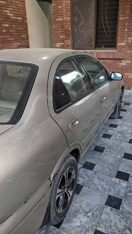 Nissan Sunny 2006 3