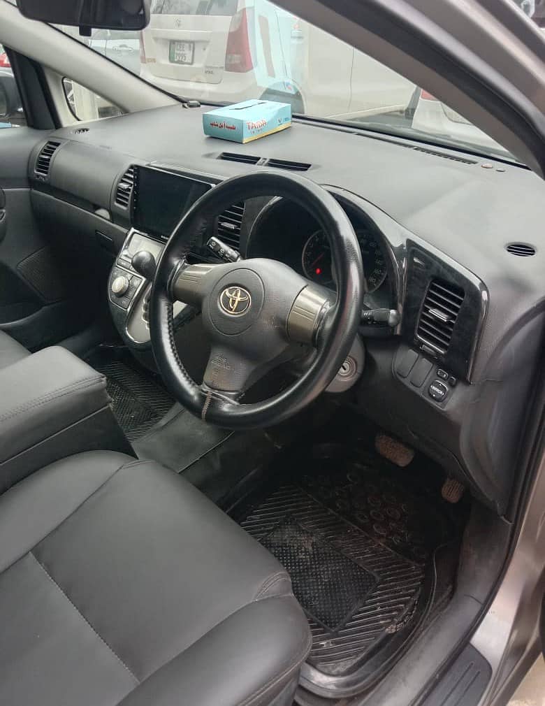 Toyota Wish 1.8 SUV 7 Seater 2007/2013. Urgent Sale. 6