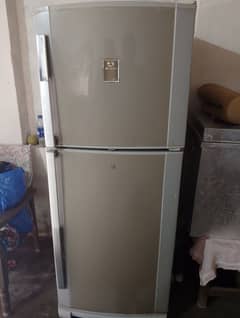 Dawlance Medium Fridge