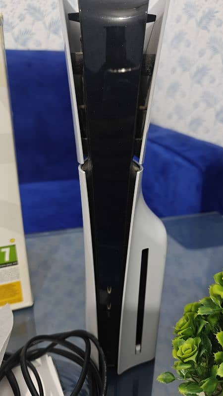 PS5 slim disc edition & playstation 5 slim digital edition 1tb Uk 2
