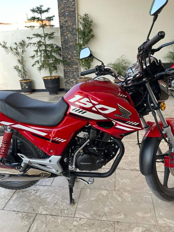 Honda cb150f 2024 model Islamabad number 3