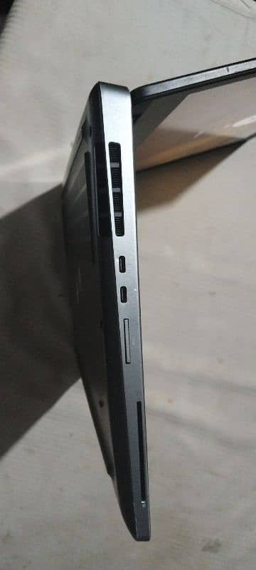 brand new one hand use work station dell  laptop 6