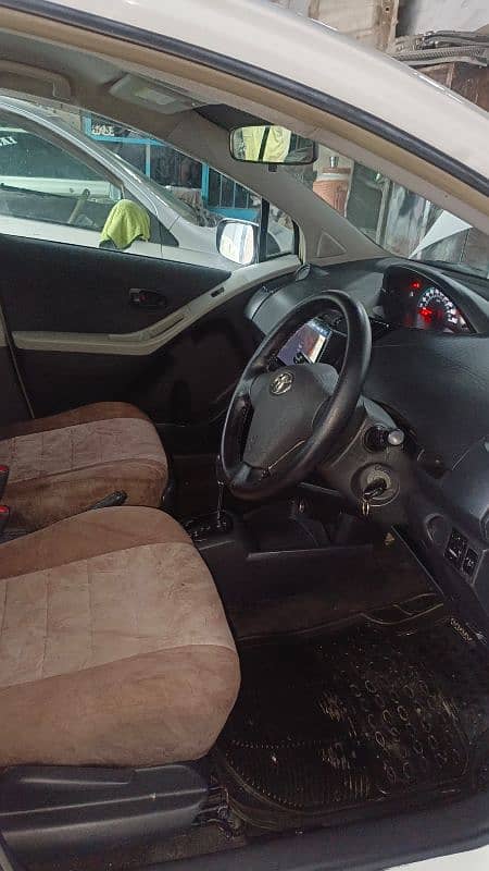 Toyota Vitz 2009 12