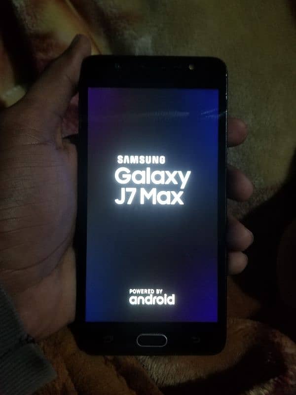 Samsung Galaxy J7 max 3