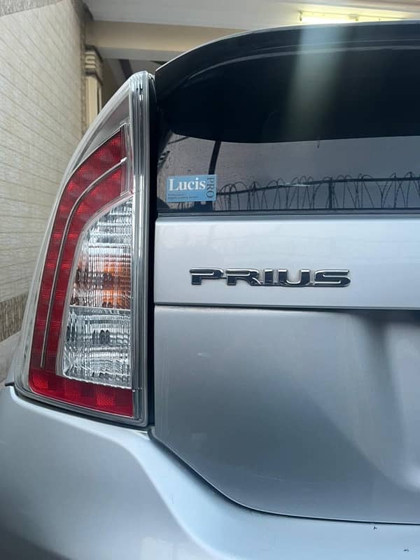 toyota prius 10