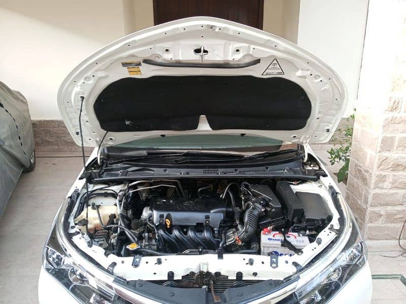 Toyota Corolla GLI 2015 Automatic Excellent Condition in DHA Karachi 4