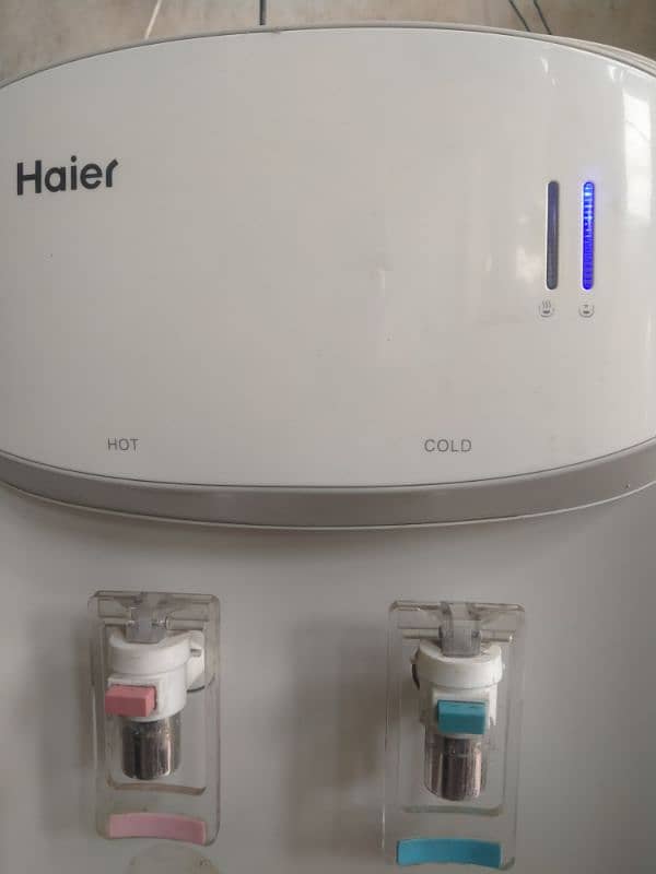 Haier water dispenser in good wrking 0