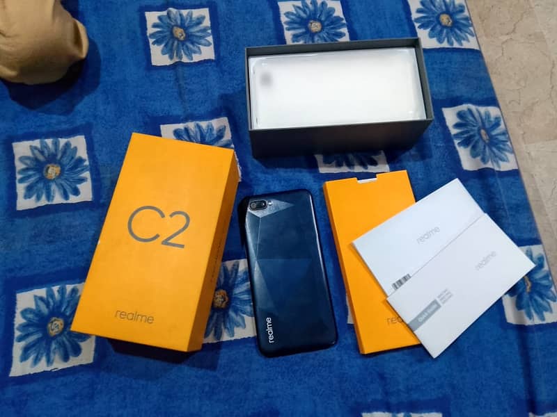 Realme C2 4