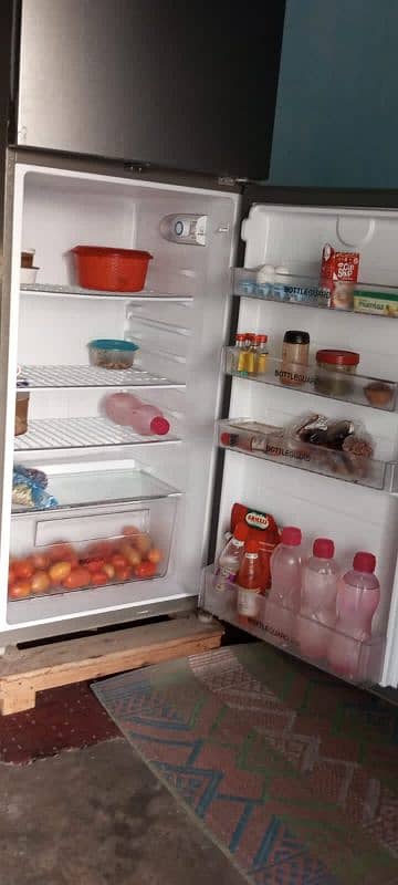 Haier fridge hrf 336 6