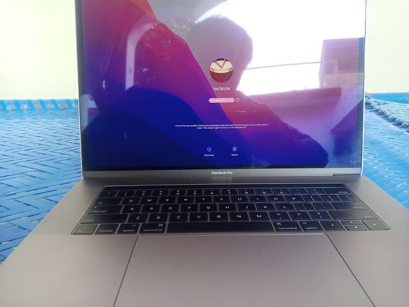 Mac book pro 2