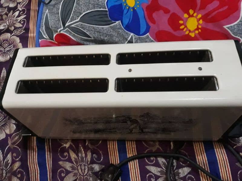 piolet slice toaster good condition 2