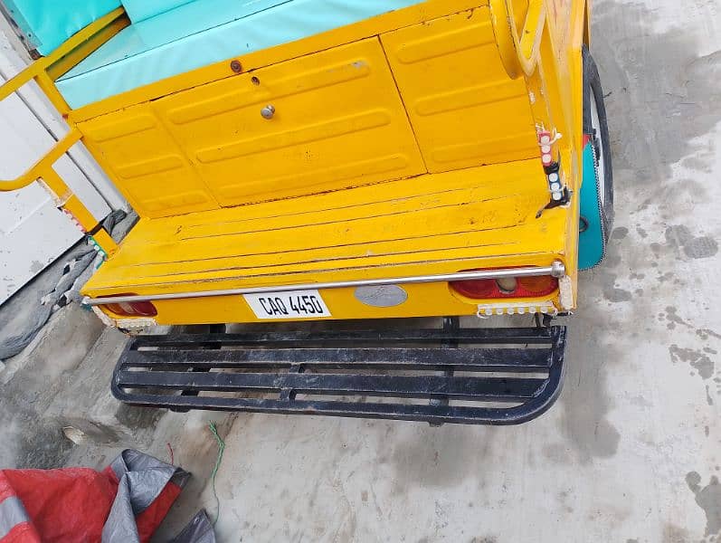 CNG Rickshah 7