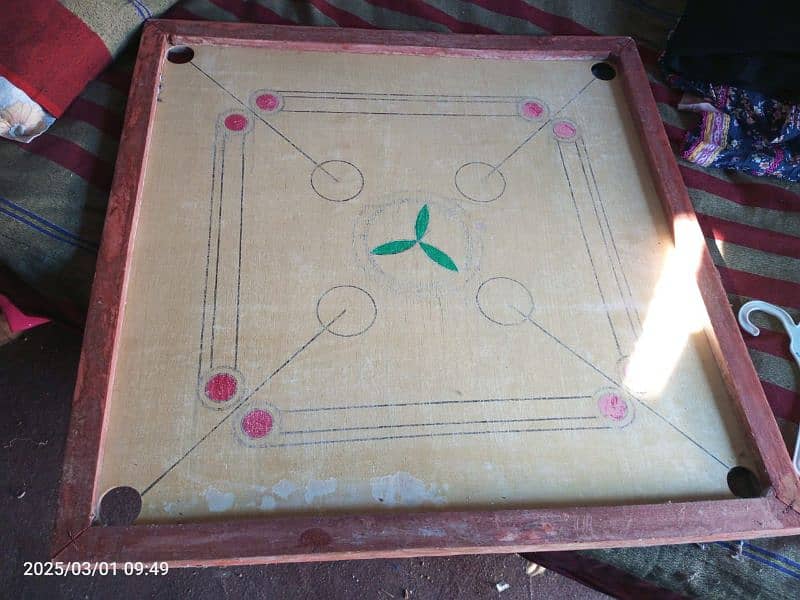 Carrom Board Available In Full Good Condition 0