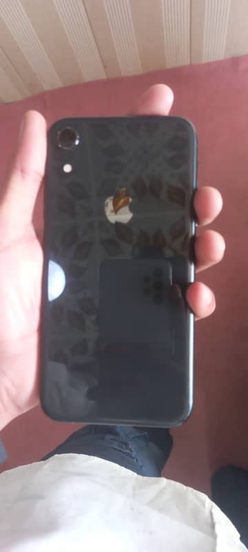 I phone Xr bypass 64GB condition 10/9 2