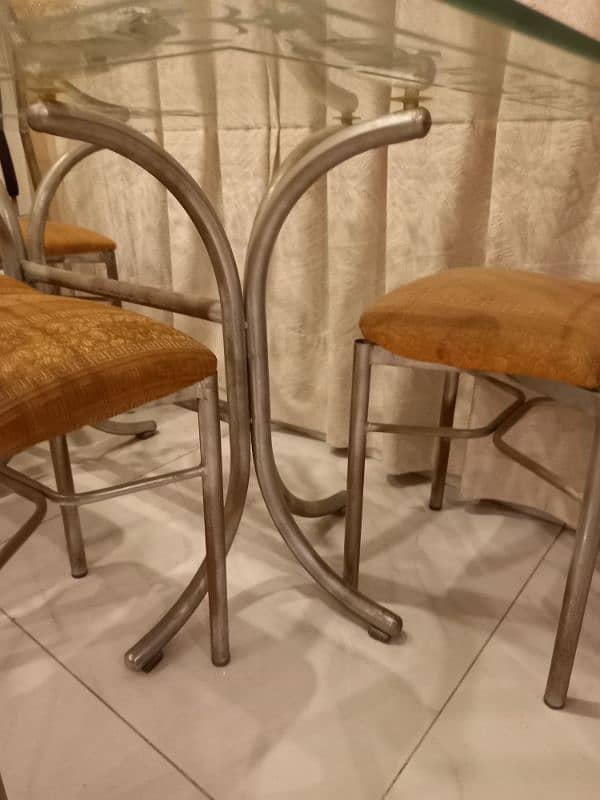 Dinning table with 6 chairs set 6