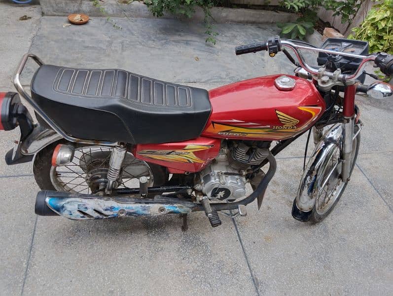 united 125 bike us euro-2 red colour Lahore number good condition 10