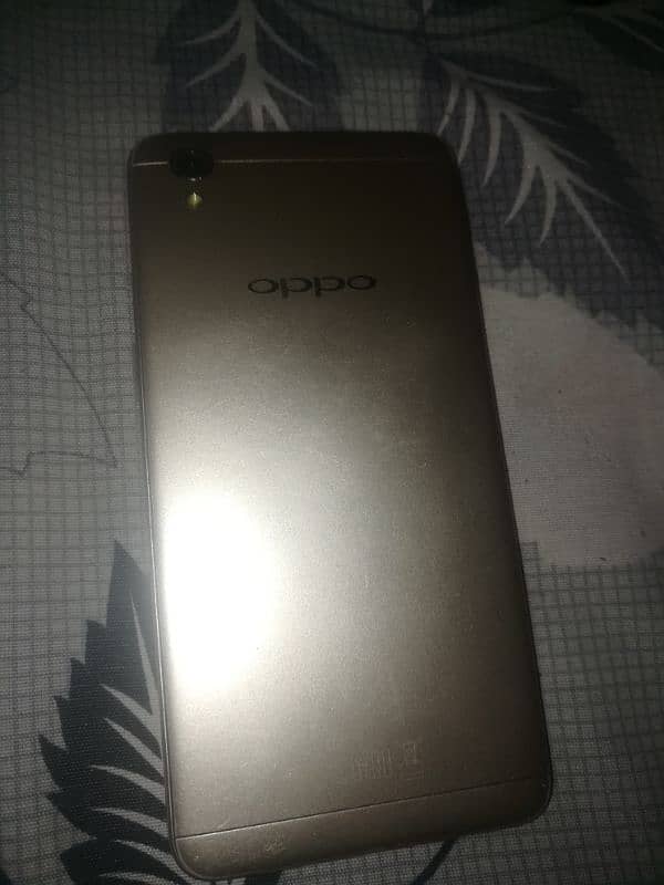 OPPO a37f 0