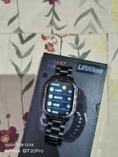 SMART WATCH WITH NEW CONDITION