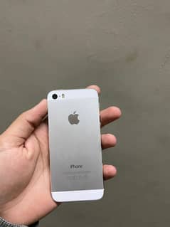 IPhone 5s Memory 16GB Non Pta Ad Par Kar Rabta Kary Thanks