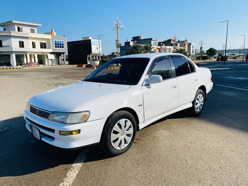 Toyota Corolla XE 2001 3