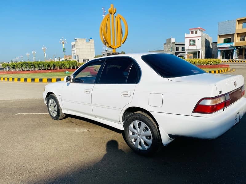 Toyota Corolla XE 2001 6