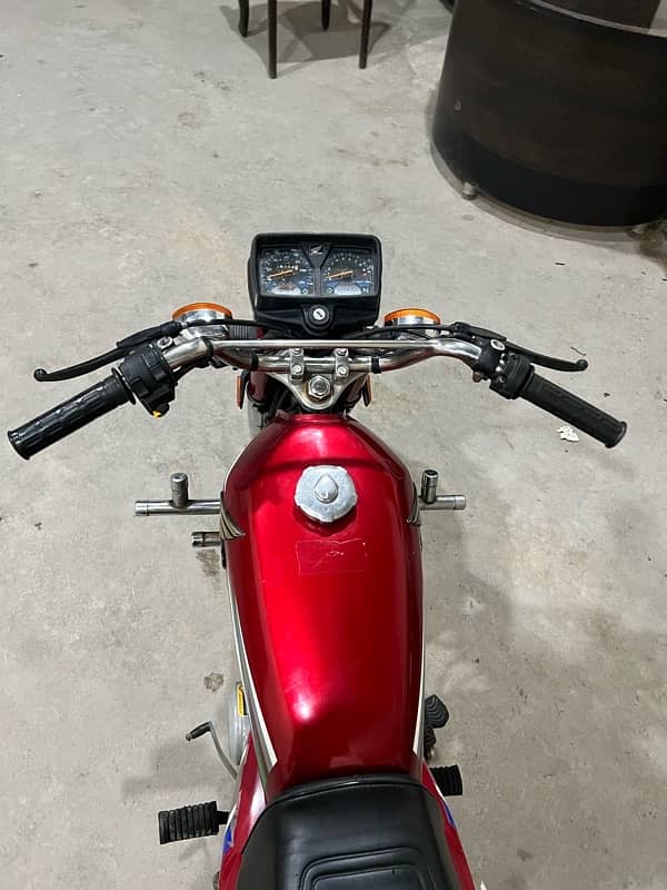 Honda BG 125 5