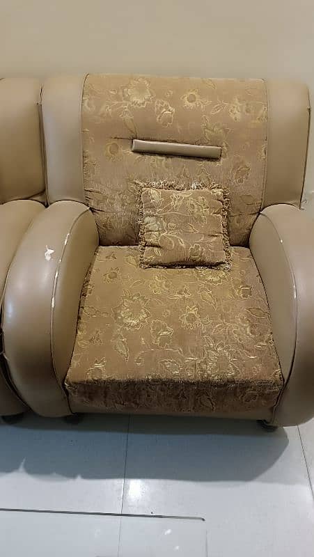 used sofa for sale 0