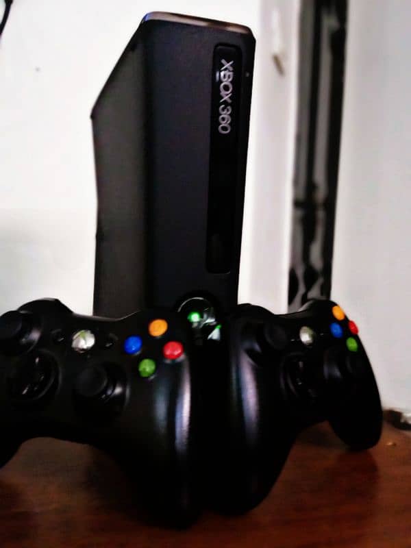 Xbox 360 Slim Jailbreak with 60 games ( whatsapp 0323 5278443) 1