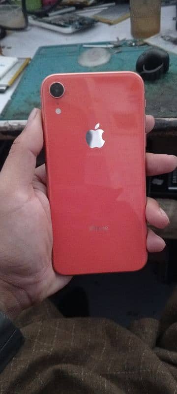 iphone XR 0