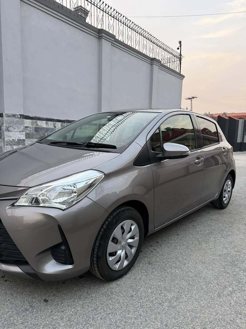 Toyota Vitz F 1.0 Package 2018 3