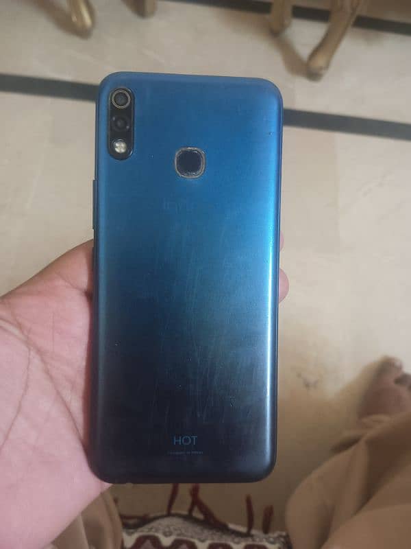 Infinix Hot 8 Lite 2/32 0