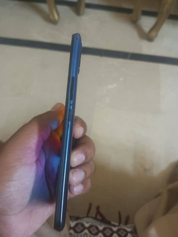 Infinix Hot 8 Lite 2/32 2