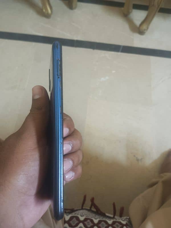 Infinix Hot 8 Lite 2/32 6