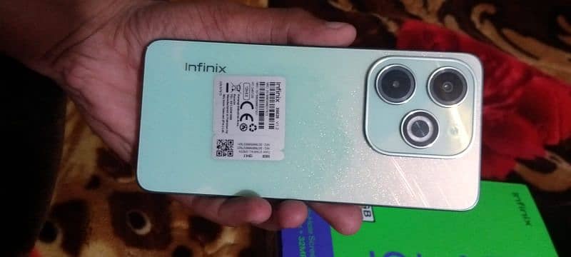 Infinix Hot 40i 2