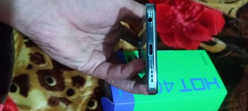 Infinix Hot 40i 3