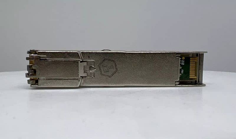 Cisco SFP-GE-T 30-1423-01 1000BASE Transceiver Module 1