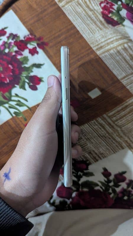 Oppo a57 with box 4/64 6